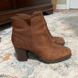 Clarks Women's Verona Step Fashion Boot